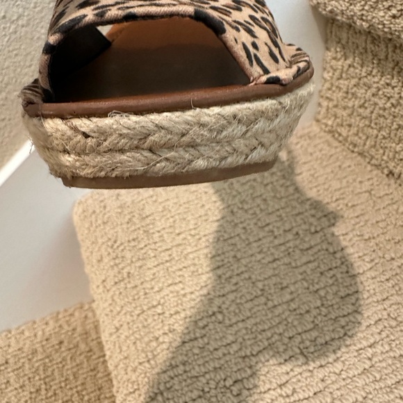 ππΎπ NWOT Super cute Kenneth Cole Reaction leopard espadrilles. Never worn! - Picture 8 of 11